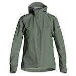 Guía de compra: cómo elegir la mejor chaqueta de montaña Gore Tex para mujer