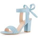 Consejos de estilo deportivo: Cómo combinar un vestido verde botella con zapatos fucsia