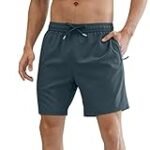 10 imprescindibles de la moda surfera para hombres amantes del deporte